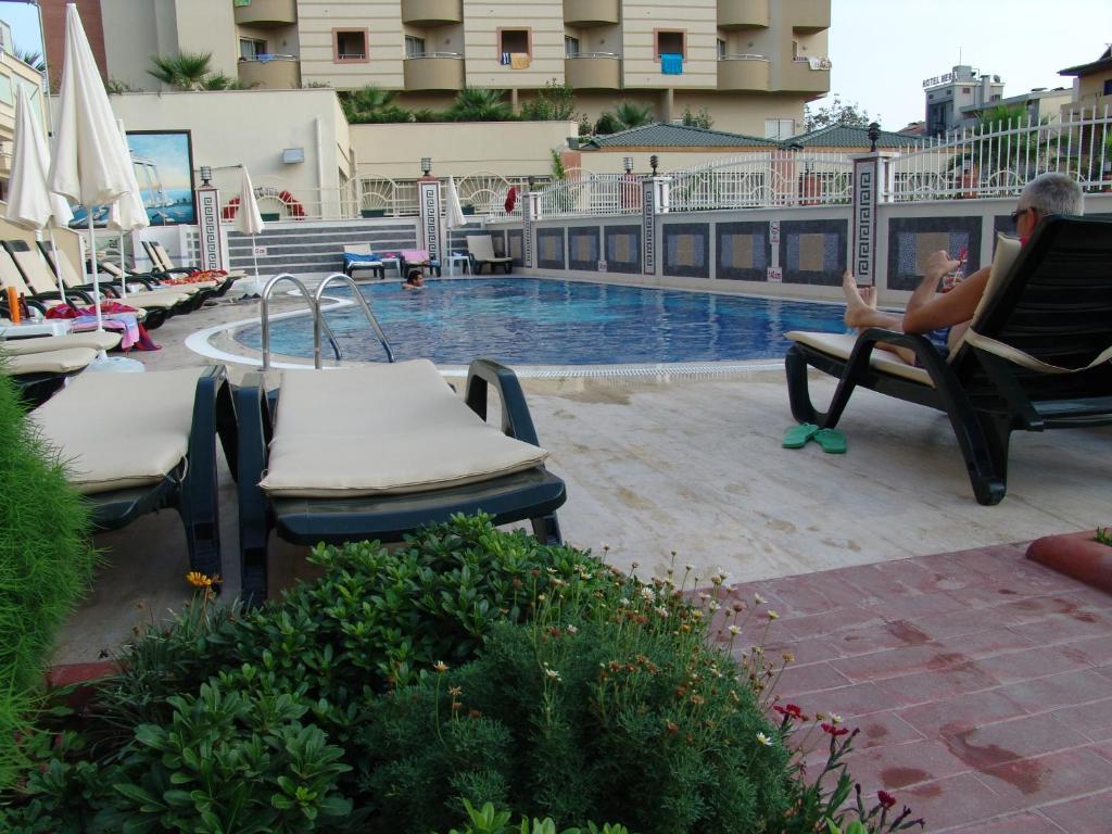 Side Best Hotel Exterior photo